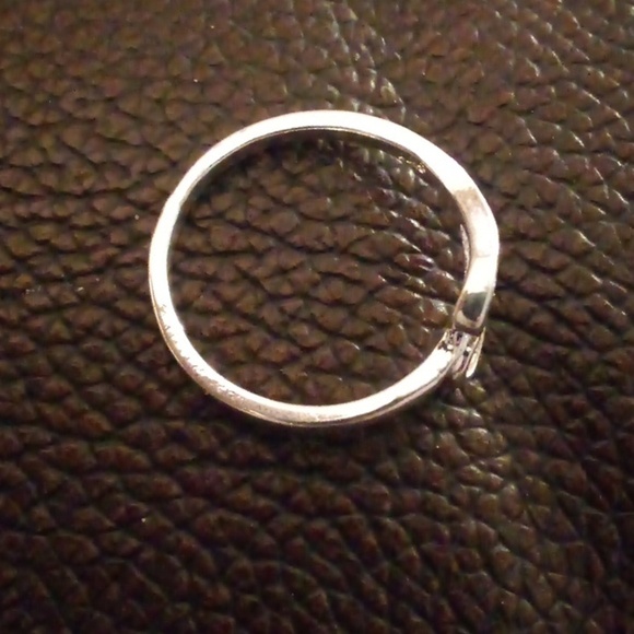 NWOT Sterling Silver Heart Ring In Box - Size 7.34 - Picture 4 of 6